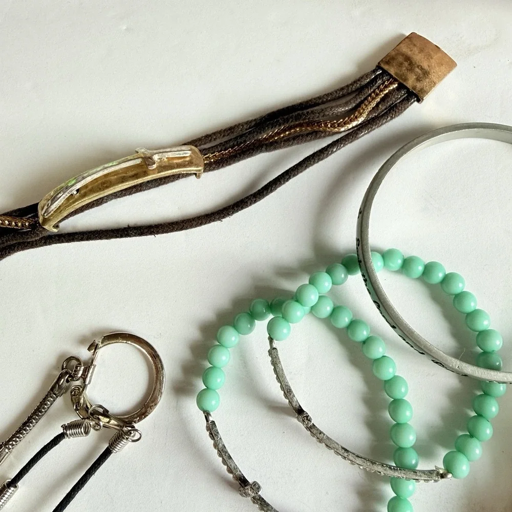 12pc Inspirational Jewelry Lot Crosses, Praying Hands Footprints Bracelet - Picture 6 of 9